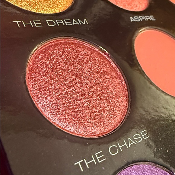 WOW POSHMARK - Authentic Sydney Grace  Pan Eyeshadow Palette - Picture 5 of 14